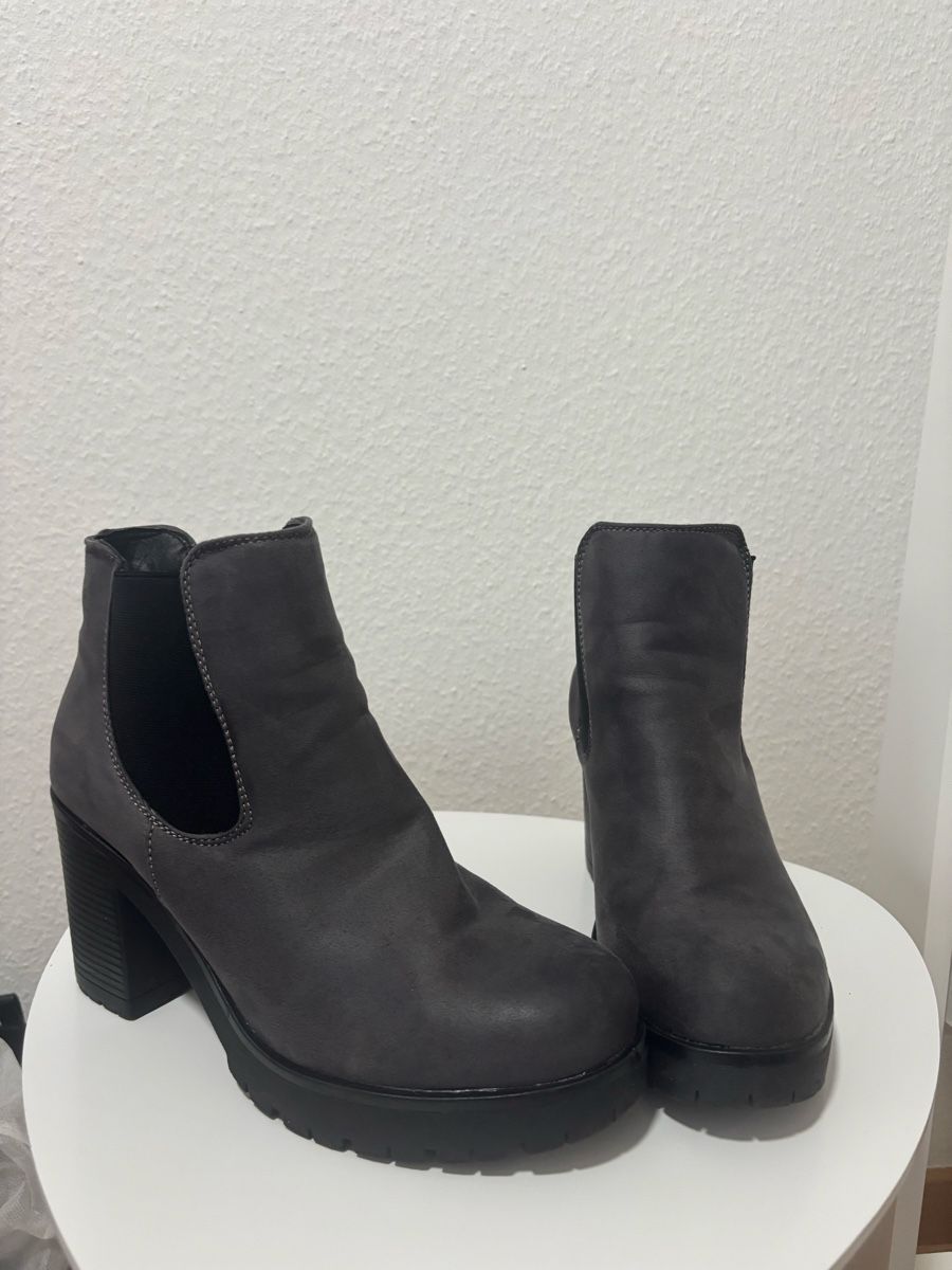 Scarpe da donna: Jenny Fairy Stiefeln – Usato da Oberentfelden venduto da Amra.K 1