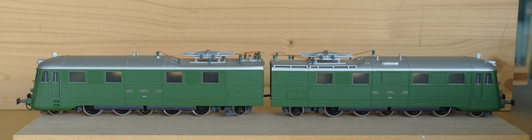 Fulgurex Modellini di ferrovie: SBB-CFF Ae 8/14 11862 hellgrün, Fulgurex DC analog. – Usato da Horw venduto da SwissSteamMemories 1
