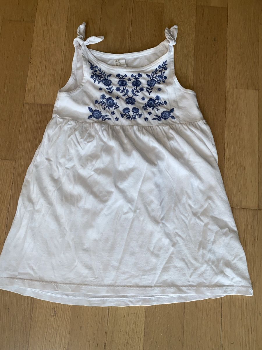H&M Robes et jupes: Kleid Gr. 98 – D'occasion à Bern par Elisa64