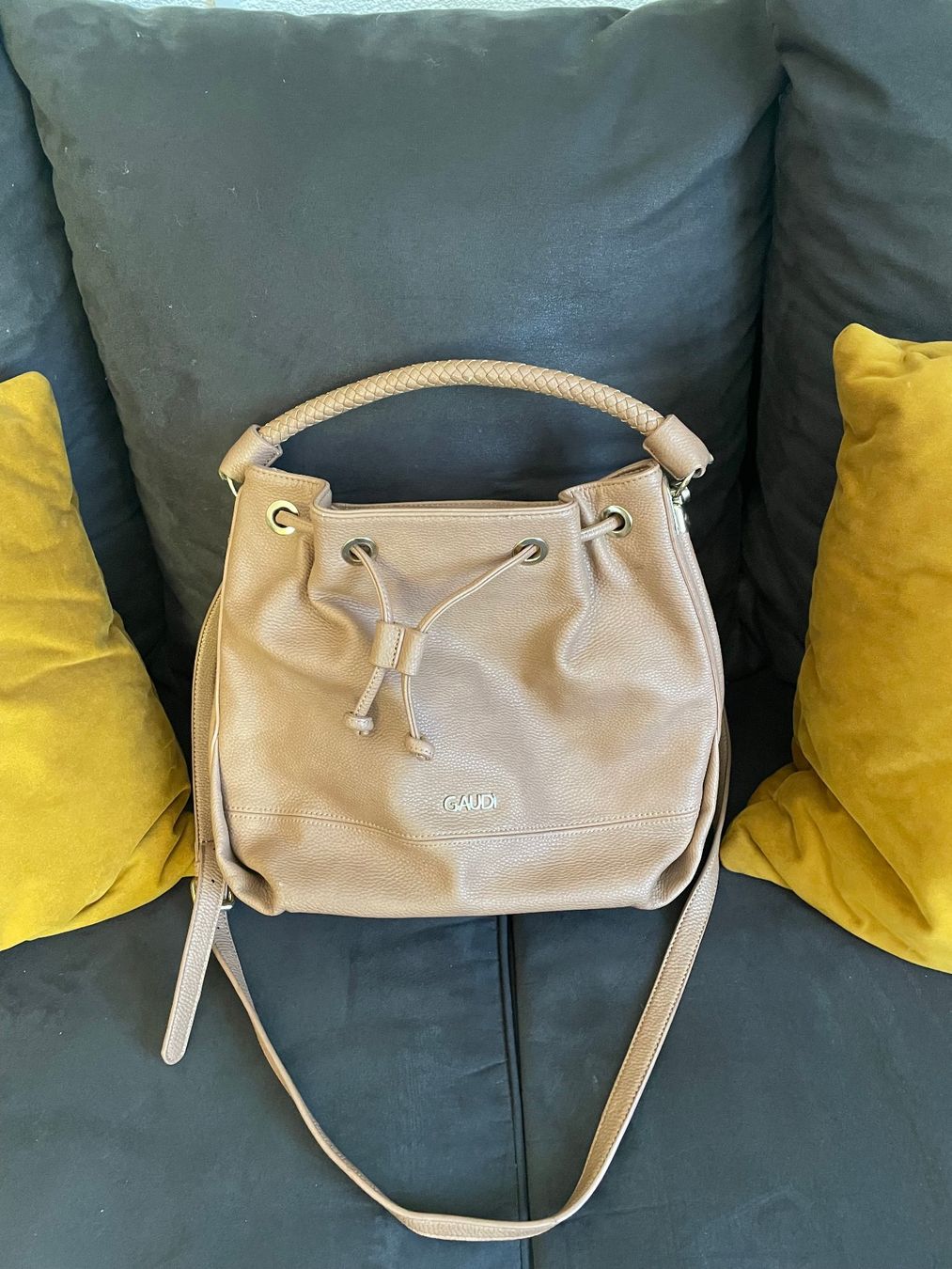 Borse da donna: GAUDI Tasche/Umhängetasche – Usato da Merishausen venduto da yourdream 1