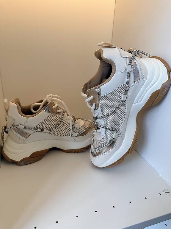 Steve Madden Scarpe da donna: Baskets Steve Madden "Motocross" - Crème & Or Rose 37 – Usato da Biel/Bienne venduto da secondstore 7