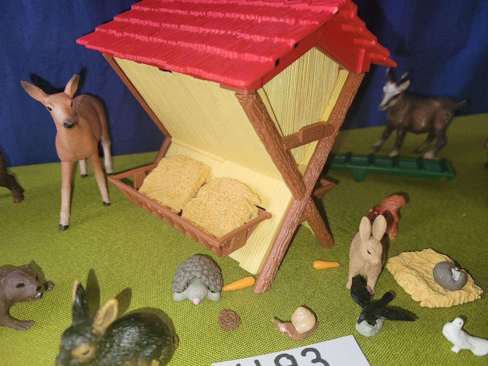 Schleich Giocattoli: Schleich Waldtiere,Futterstation H93 – Usato da Aarberg venduto da Fink010 3