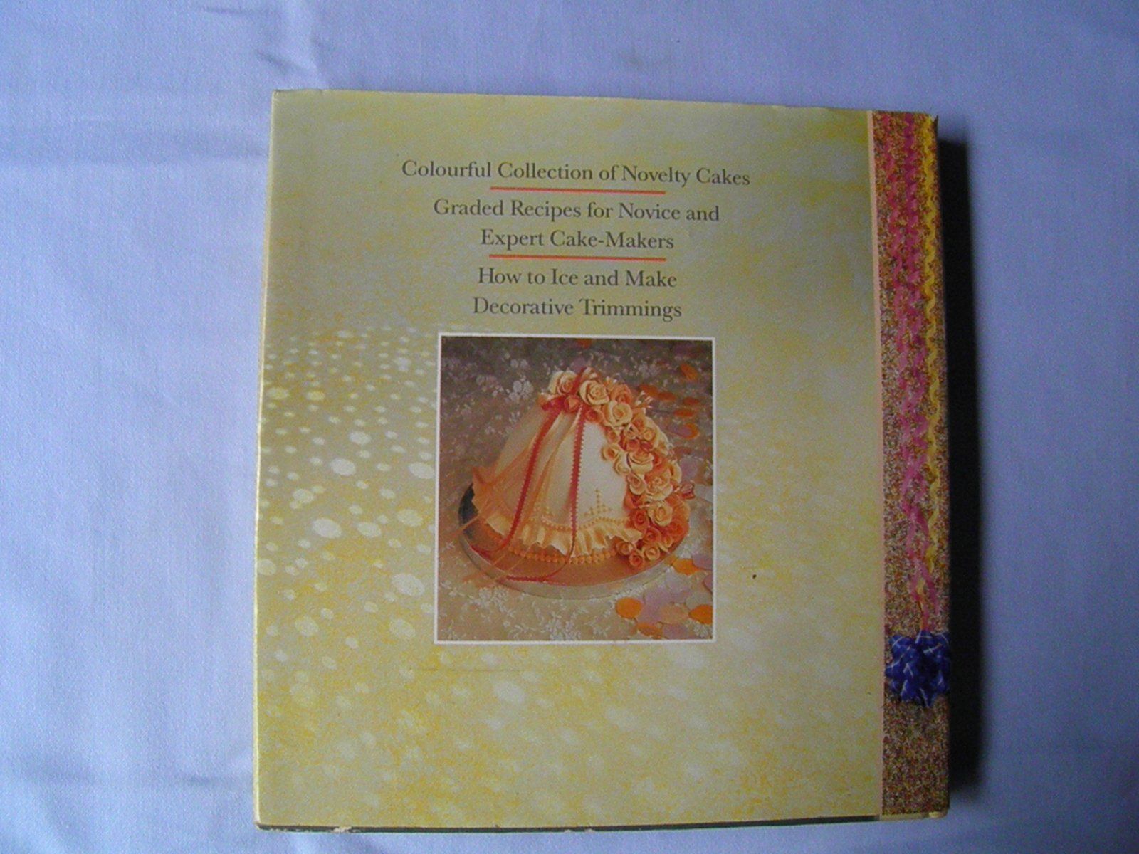 Libri: 2 Fachbücher Marzipan & Cake – Usato da Triesen FL venduto da Trigon 2