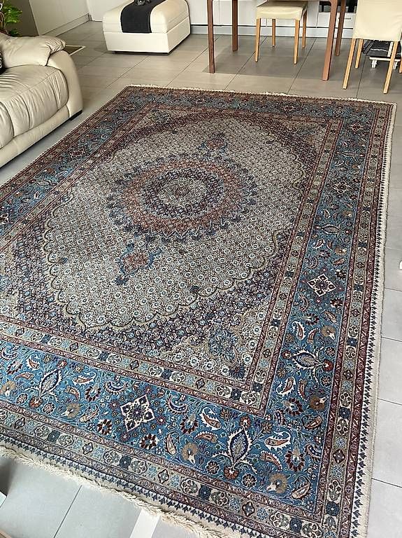 Teppiche: Tapis d'Orient. – Gebraucht aus Mont-sur-Lausanne von Tournevis01