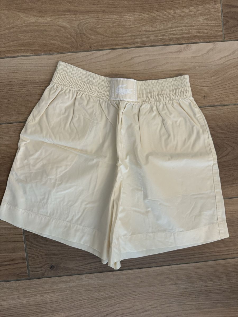 Lacoste Pantaloni: Lacoste Shorts – Nuovo (secondo la descrizione) da Zürich venduto da iva_c9dw