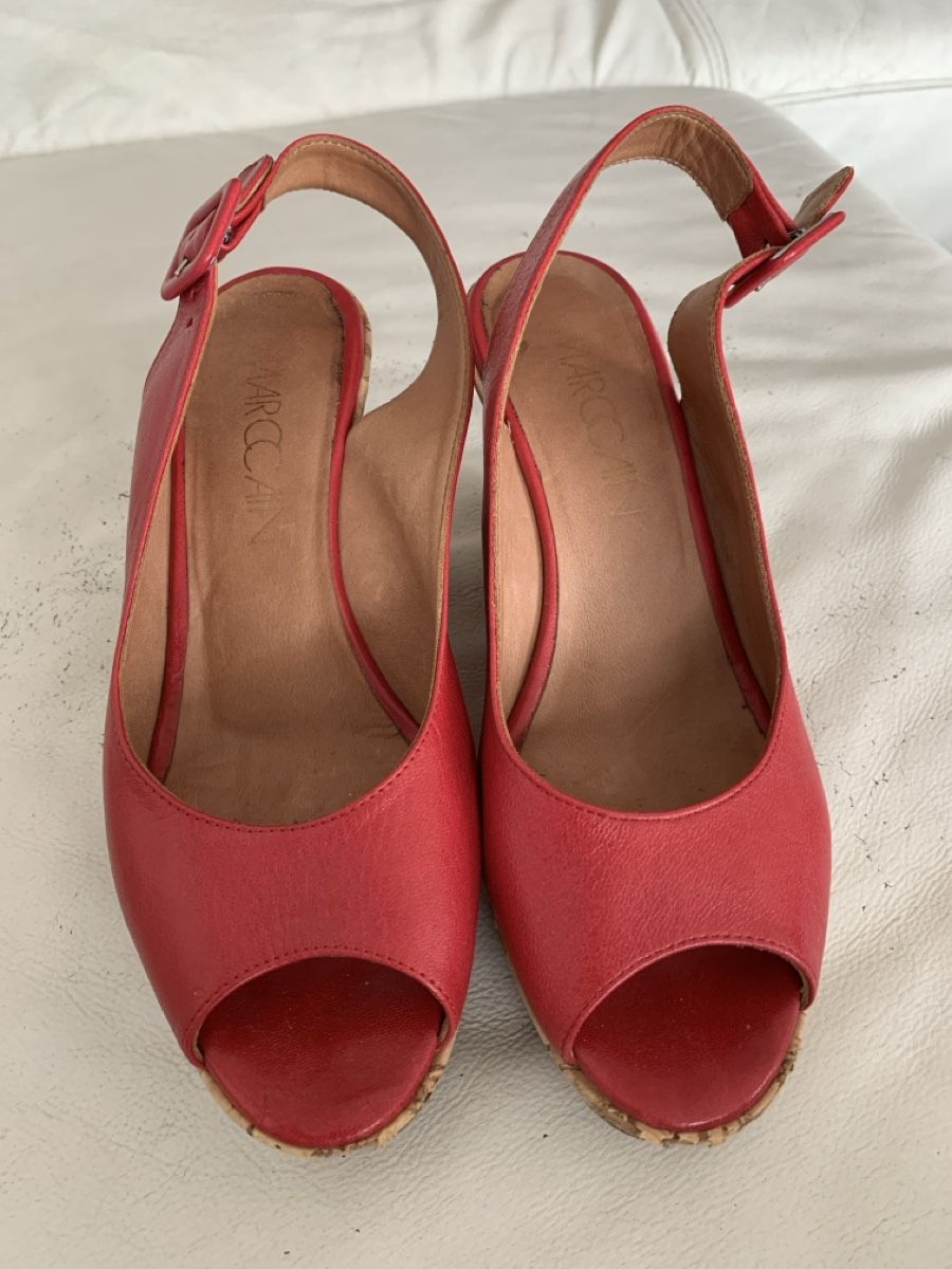 Marc Cain Scarpe da donna: Keilabsatzsandale - Marc Cain - Gr. 37 – Usato da Lätti venduto da RoadRunner75