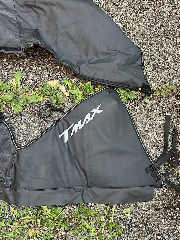 Altro per Abbigliamento & Protezione sul lavoro: Tablier hiver pour tmax  – Usato da Renens venduto da lau_l6j6 1