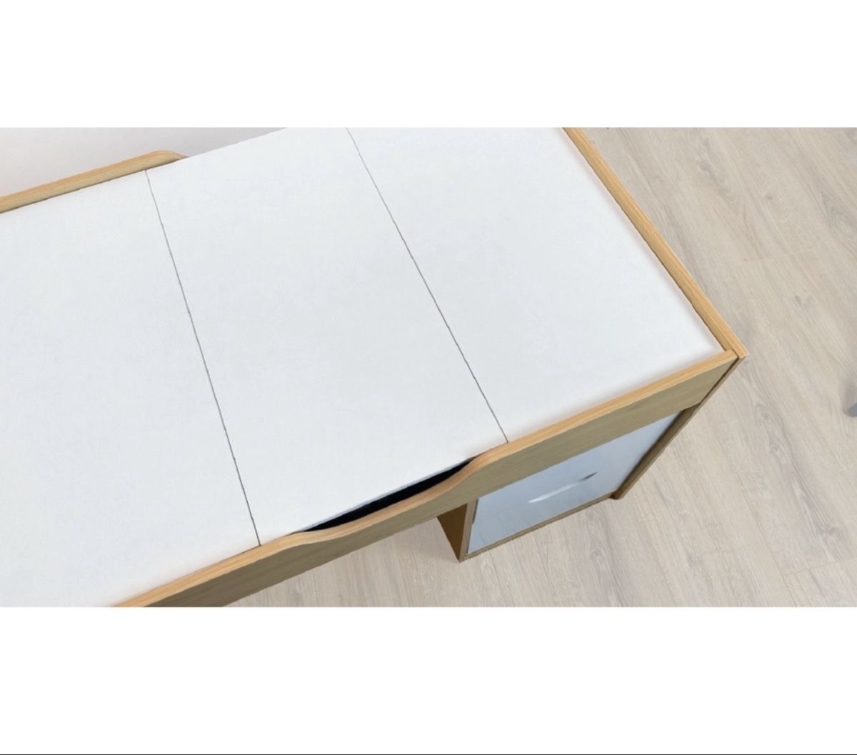 Tavoli: Kinderspieltisch mit Hocker Holzoptik  – Usato da Steinhausen venduto da Elif.Guerbuez 1