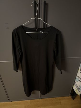 Kleid Only schwarz mit Reissverschluss hinten Grösse L