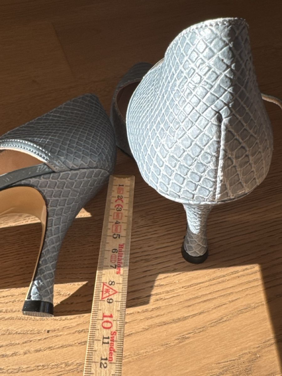 Scarpe da donna: Light blue leather heels – Nuovo e nell'imballaggio originale da Zürich venduto da VittoDS 3