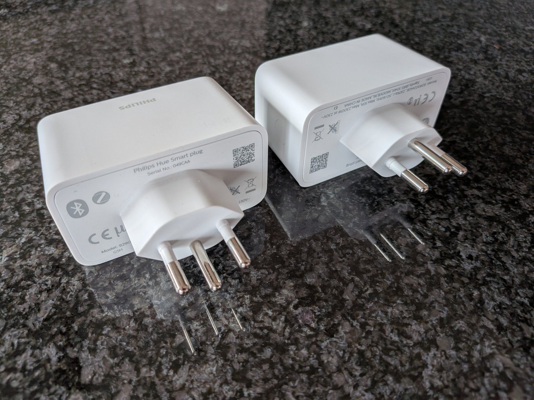 Spine: 2x Philips Hue SmartPlug CH – Usato da Luzern venduto da goodrick 1