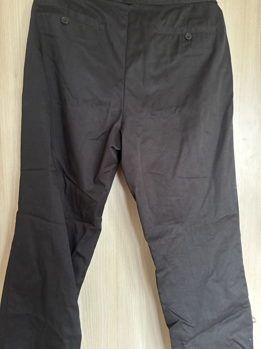 Hosen: Schwarze Stoffhose Gr. 40, wie neu – Neu (gemäss Beschreibung) aus Wald AR von bertli00 1