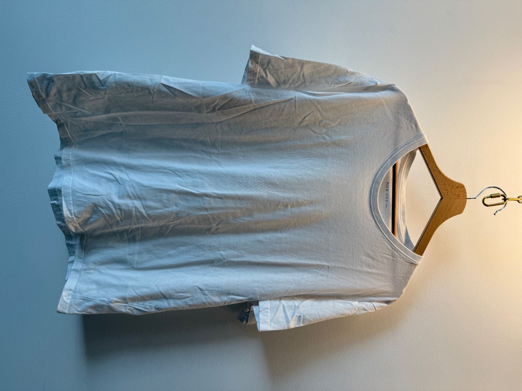 T-Shirts: Pier One T-Shirt 4er Pack – Gebraucht aus Schlieren von svenbaettig