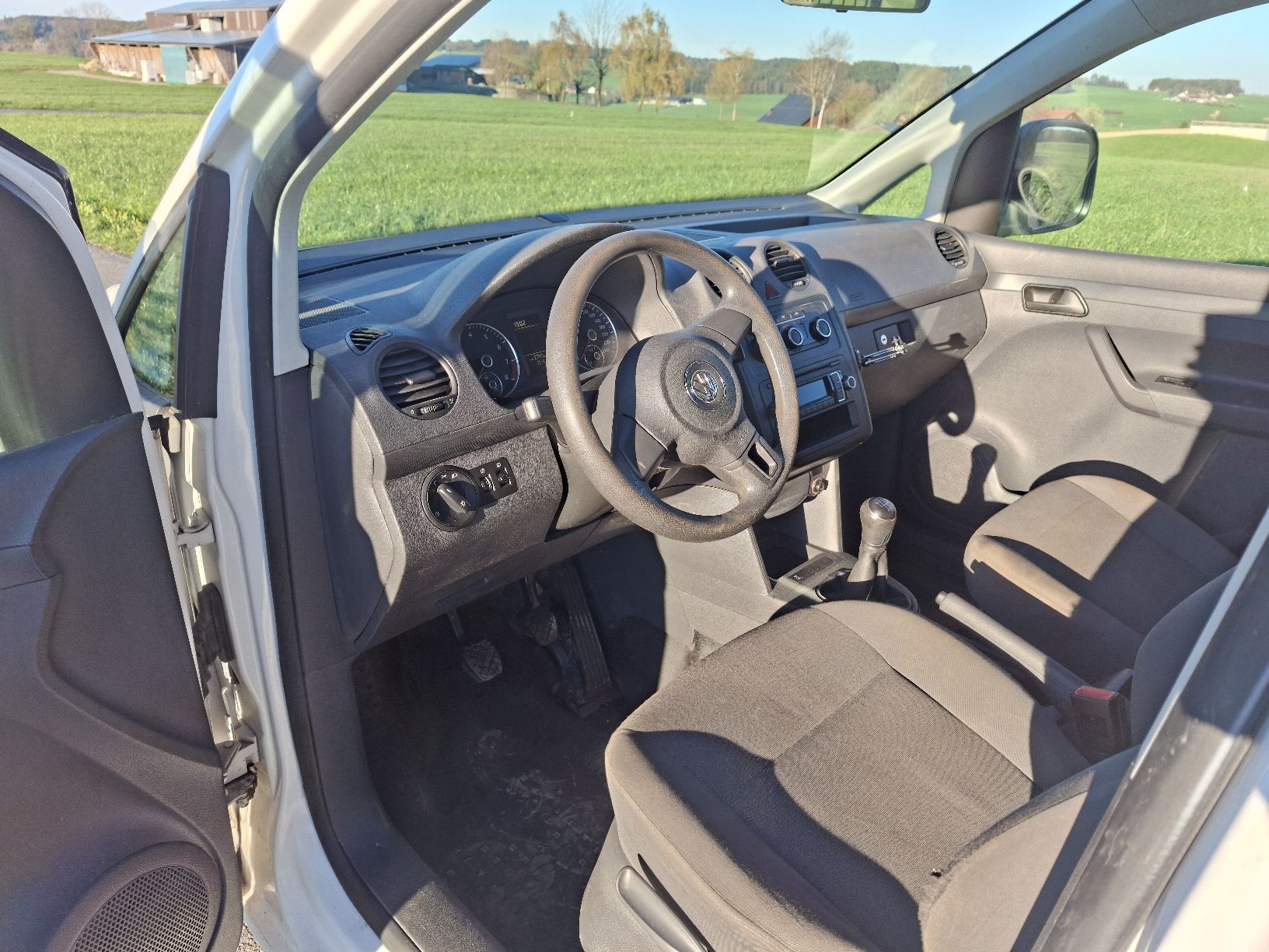 VW Autos: VW Caddy 1.2 TSI ab MFK – Gebraucht aus Neudorf von LM220 6