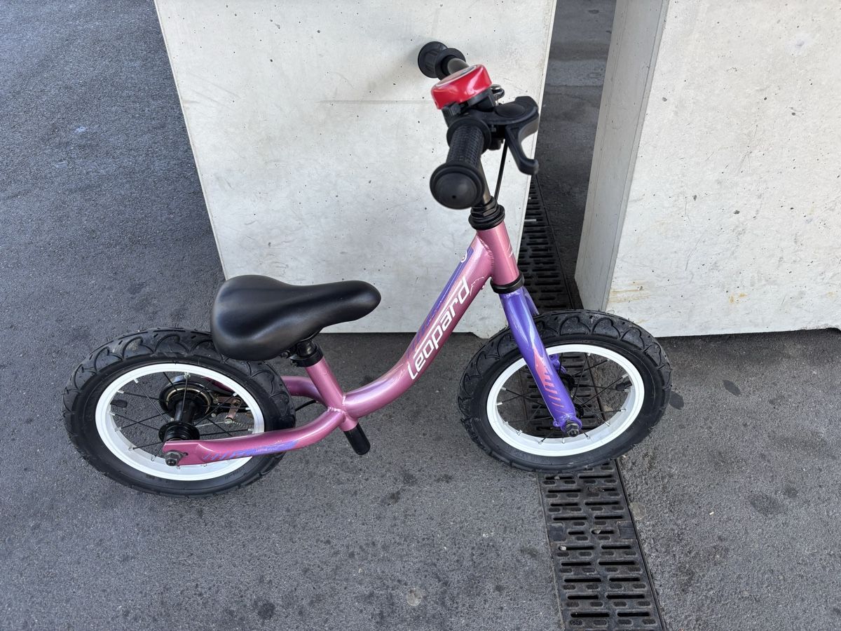 Leopard Biciclette: Laufrad Leopard Pink 12 Zoll – Usato da Urdorf venduto da rosenkohl01 2