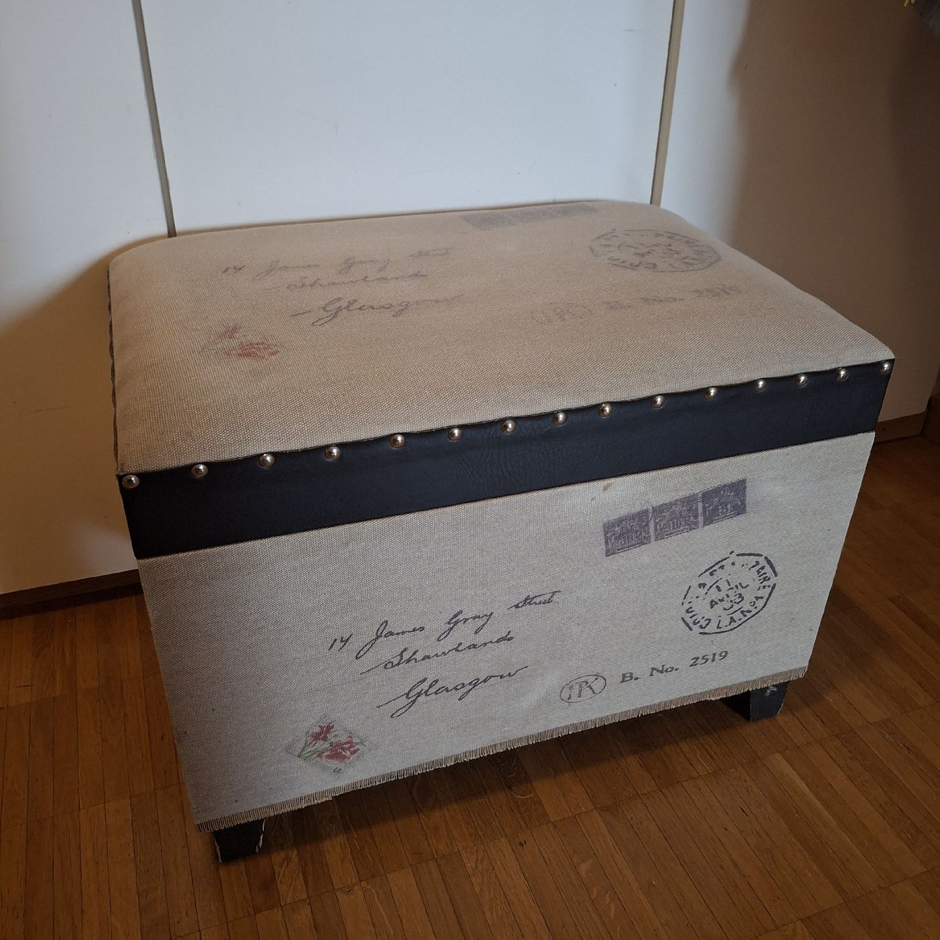 Cassapanche: Grosse Holztruhe/Sitztruhe  – Usato da Luzern venduto da GoSecond