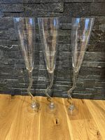 Drei edle Vintage-Vasen mit gedrehtem Stiel, Glas