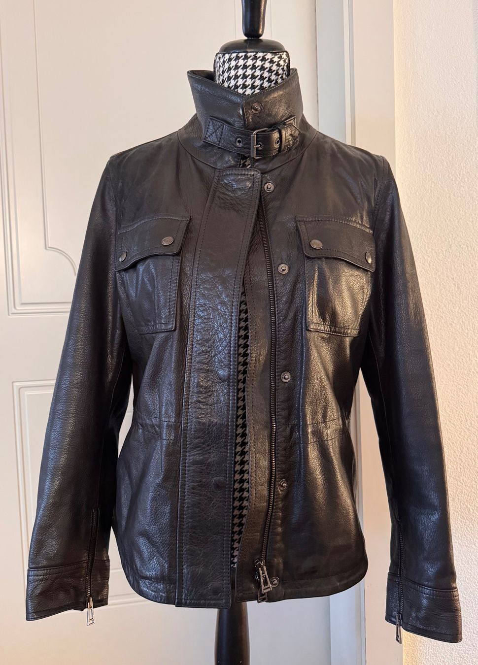 Belstaff Giacche: Bellstaff Lederjacke / Damen - IT44 – Nuovo (secondo la descrizione) da Meilen venduto da ssp2023 1