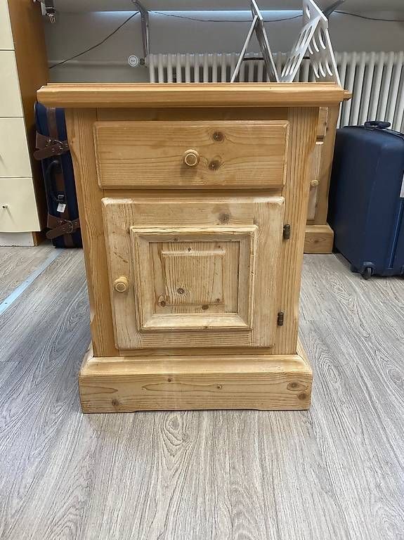 Voglauer Cassettiere: Schöne Kommode aus Tannenholz Voglauer – Usato da Schaffhausen venduto da Galleria13_Brocki_SH