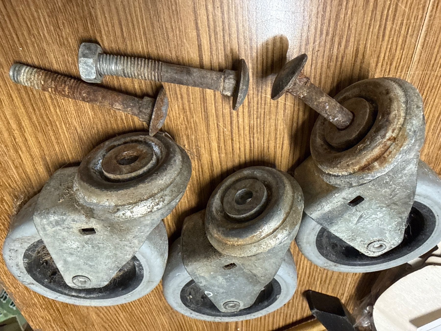 Altro per stoccaggio & trasporto: Aus Hausräumung:  3 alte Rollen, drehbar – Usato da Amriswil venduto da used2use 1