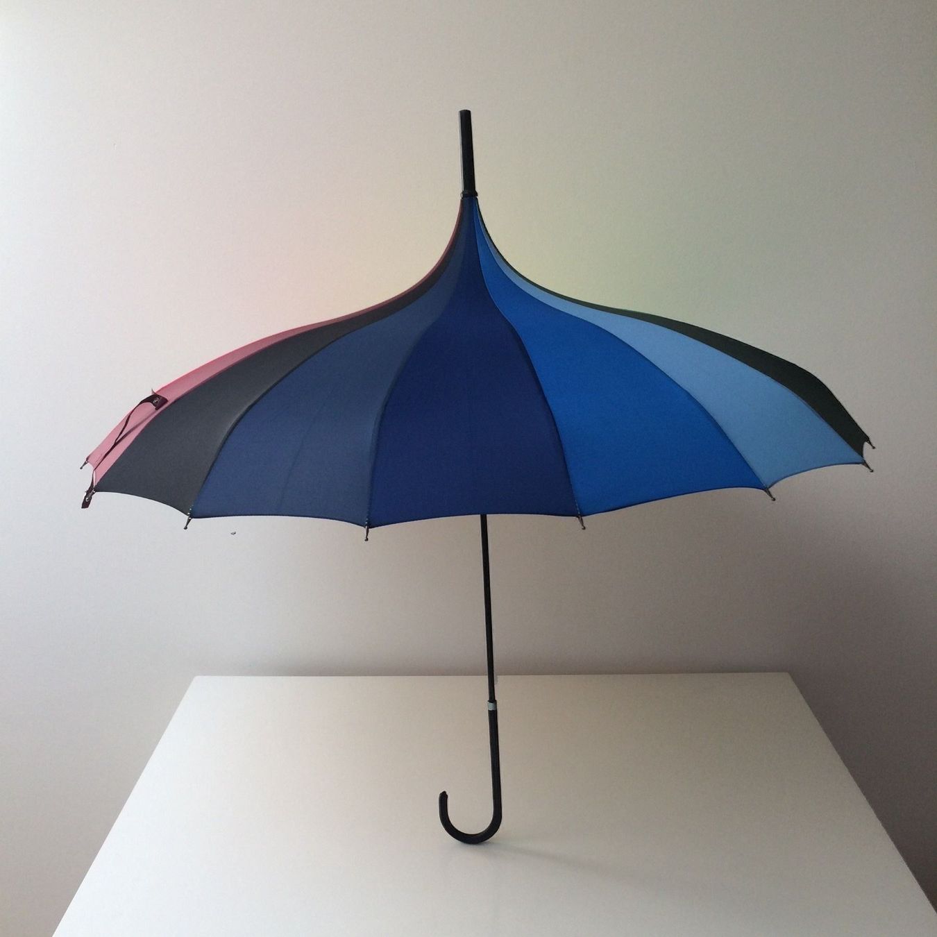 Parapluies: Schöner Regenbogenschirm - Windfest – Neuf avec emballage d'origine à Baden par JellyMonster 4