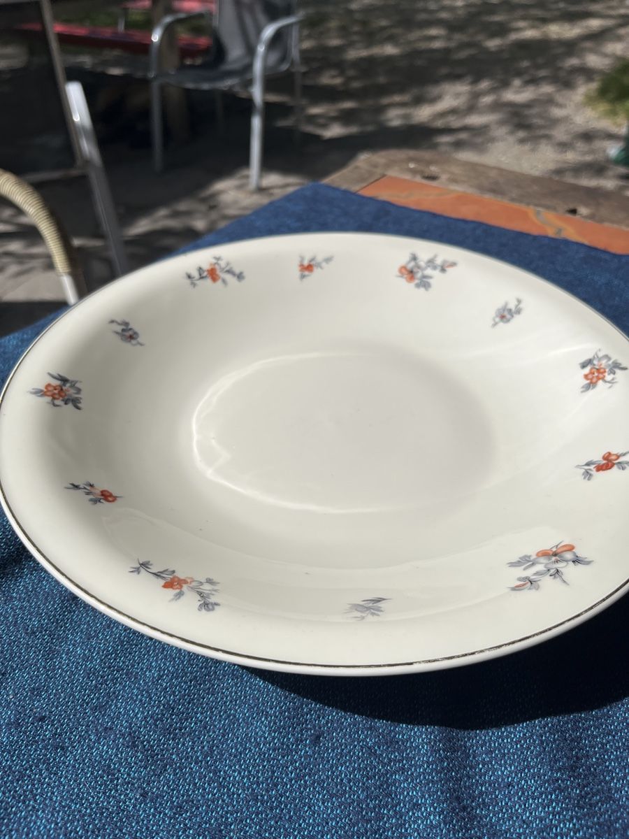 Piatti: Vintage Suppenteller mit Blumenmuster, Durchmesser 23cm – Usato da Hombrechtikon venduto da rohner30