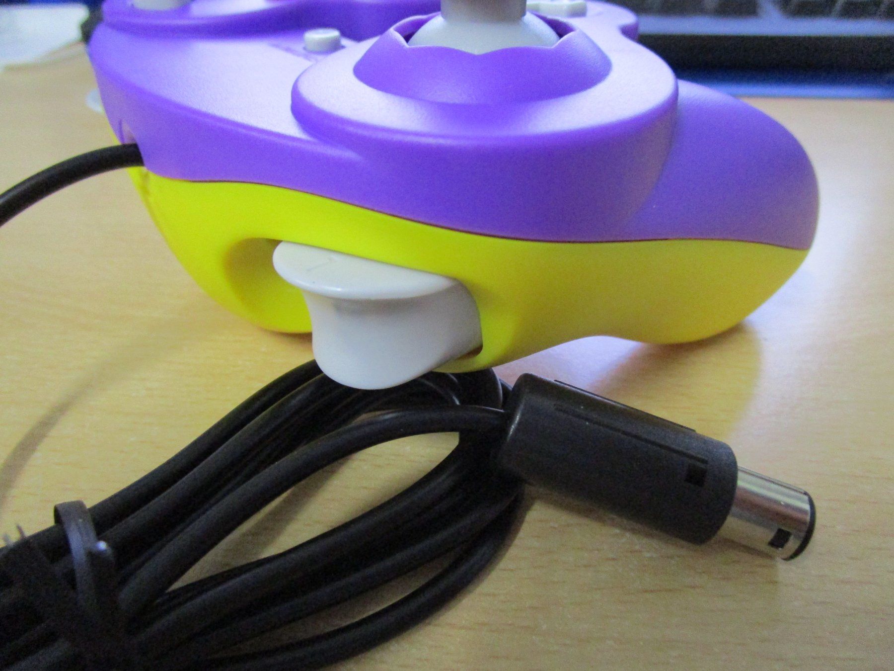 Controller: Game Cube Controller Joypad Wario purple yellow violett/gelb – Nuovo (secondo la descrizione) da Goldau venduto da agestuffer 3