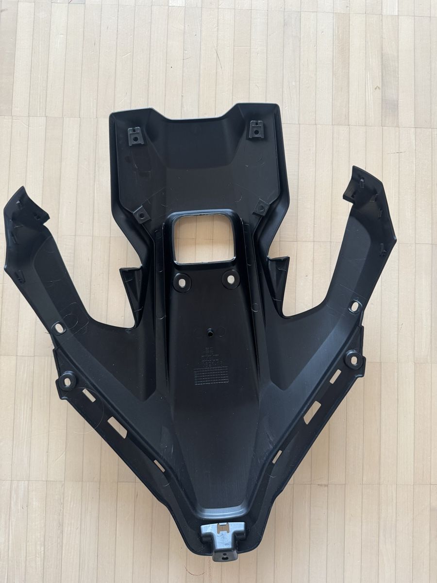Yamaha Alle Rollerersatzteile: Yamaha Tmax 560 2022-2024 Panel Frontverkleidung – Neu (gemäss Beschreibung) aus Zürich von liv.io 2