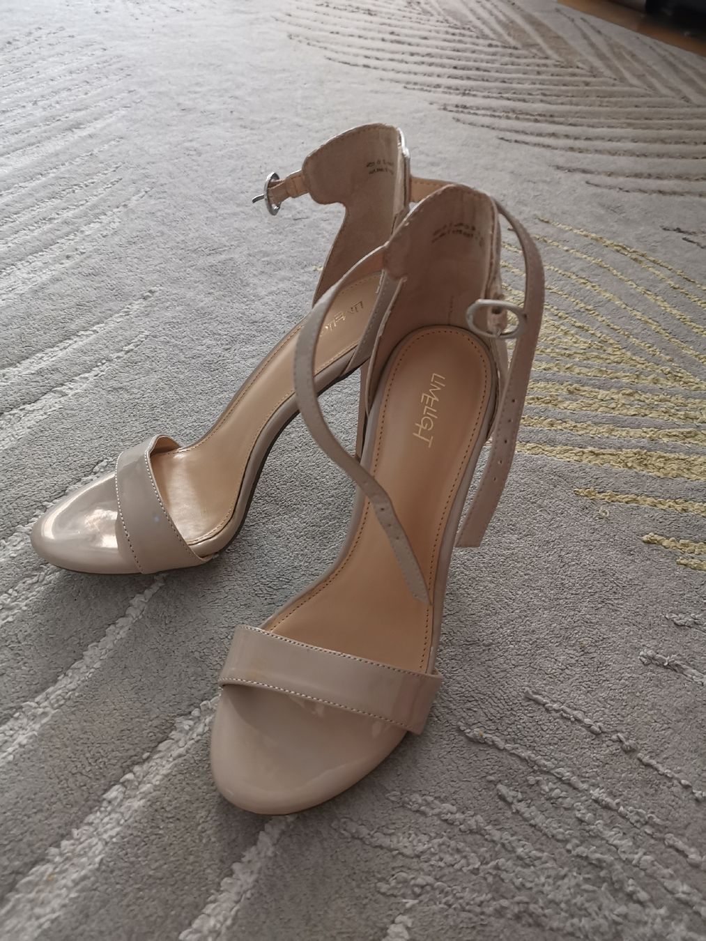 Scarpe da donna: Sandales numéro 38 – Nuovo (secondo la descrizione) da Biel/Bienne venduto da Edi5Roli3 7
