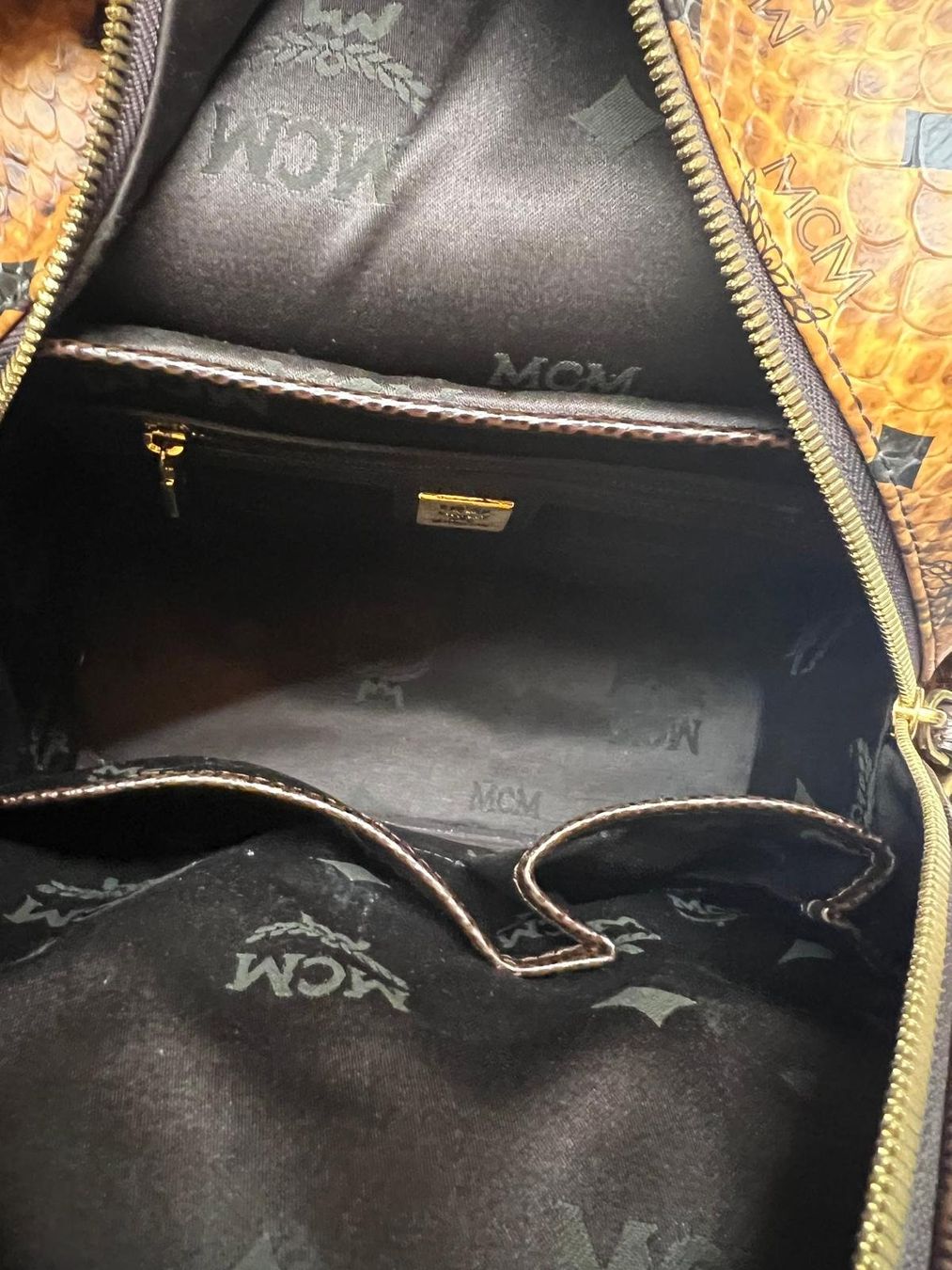 Mcm Zaini: MCM Rucksack Python Optik, sehr guter Zustand – Usato da Weinfelden venduto da Draixe 3