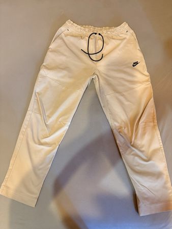 Pantalon Nike beige taille M bon état