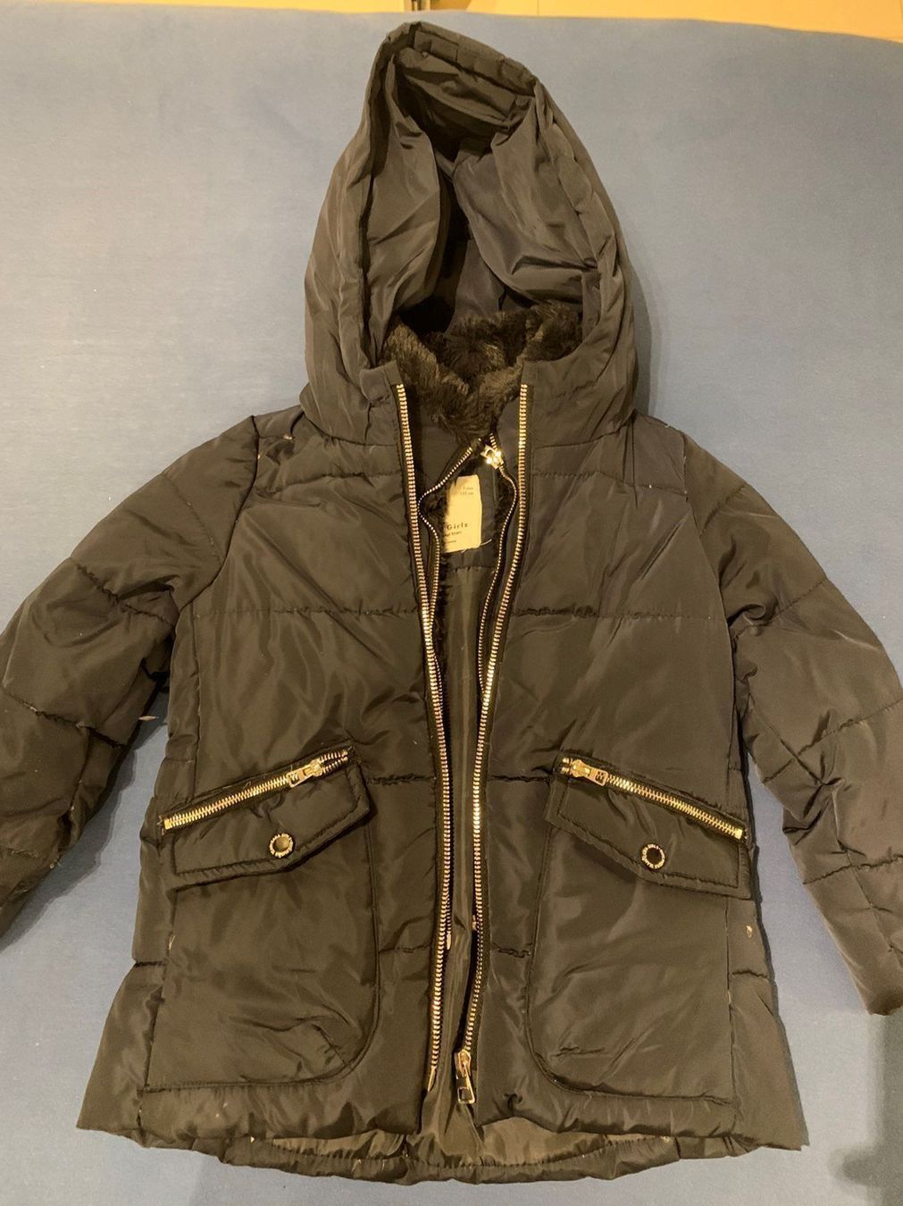 Giacche & Cappotti: Zara girls Winterjacke gr 122 – Usato da Adligenswil venduto da Phoenix2017