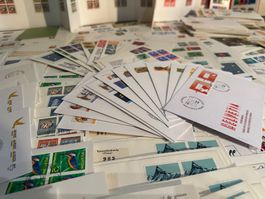 Grosse Sammlung Sonderbriefe PTT FDC Karten Schweiz