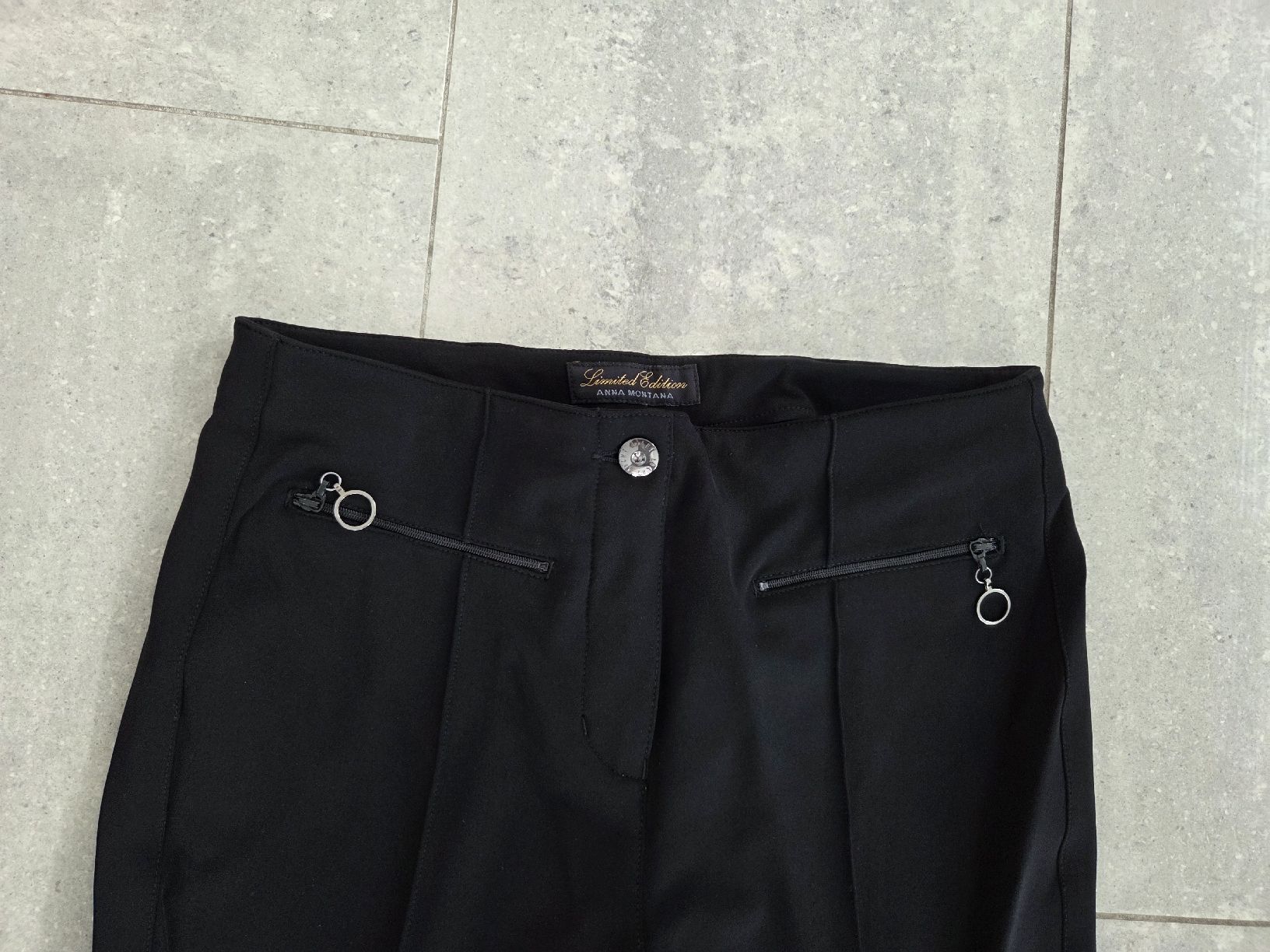 Pantaloni: schöne Hose Anna Montana – Nuovo (secondo la descrizione) da Wiesendangen venduto da Sinhuk 2