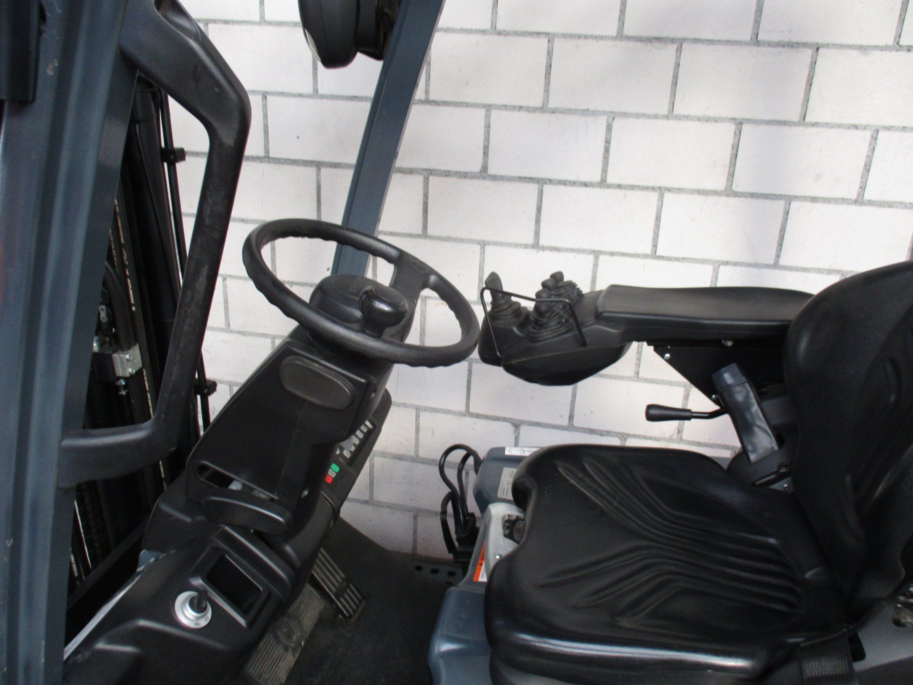 Toyota Carrelli elevatori e a forche: STAPLER TOYOTA 8FBE 15 ELEKTRO GABELSTAPLER – Usato da Seon venduto da zomahandel 3