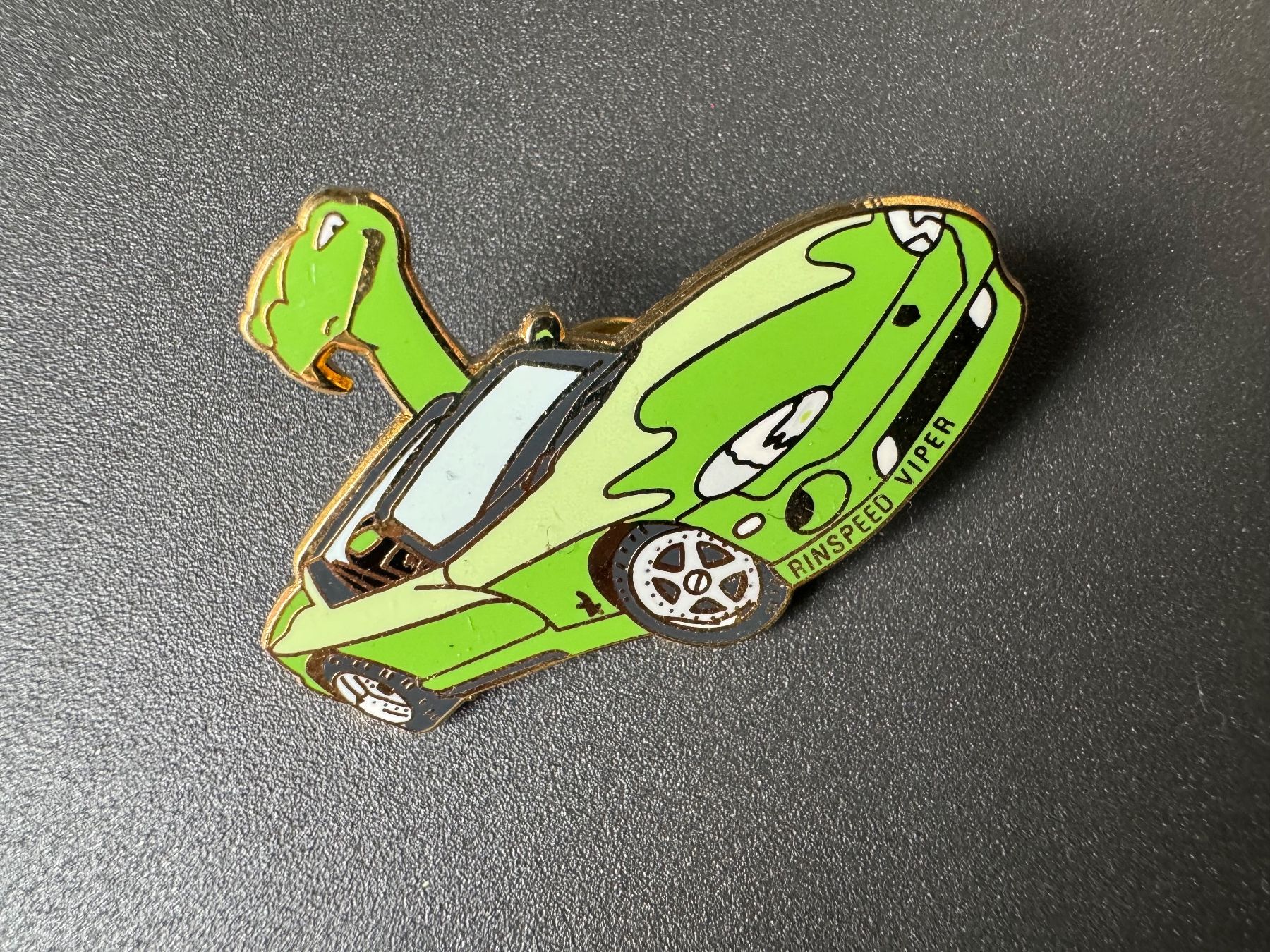 Placchette & Badge: Pin Truck Auto Wagen Bus Oldtimer – Usato da Galgenen venduto da rub_f6kh