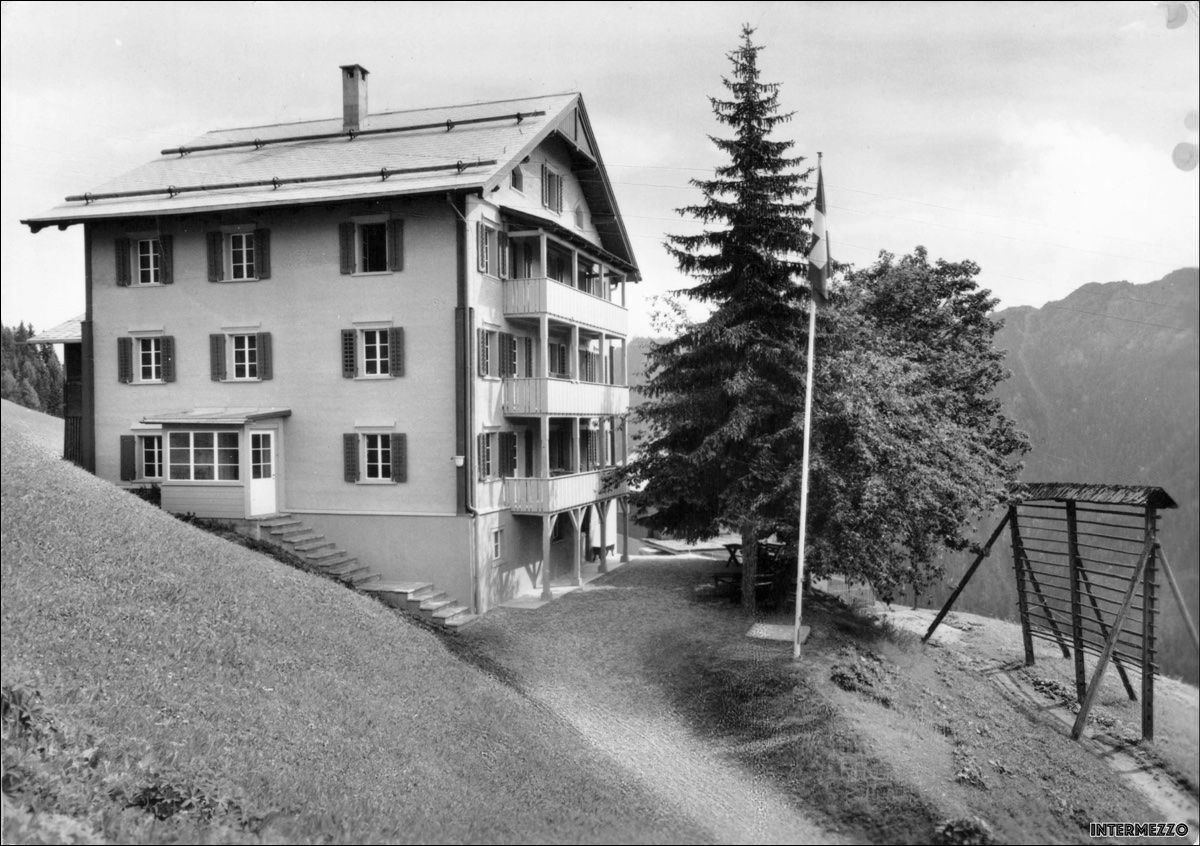 Cartoline postali: Tenna GR // Ferienheim Waldheim 1962 – Usato da Basel venduto da intermezzo12