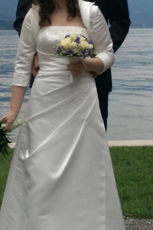 Vestiti: Brautkleid als Nähprojekt – Usato da Horw venduto da haa_ryt9