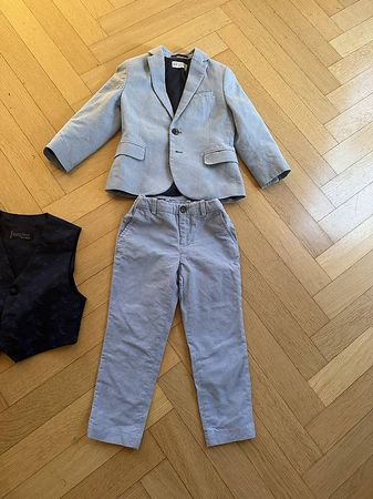 Anzug Set von H&M inkl. Gilet in Grösse 110 