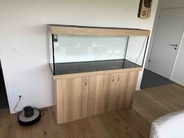 Aquarium Juwel mit Unterschrank Holzoptik neuwertig