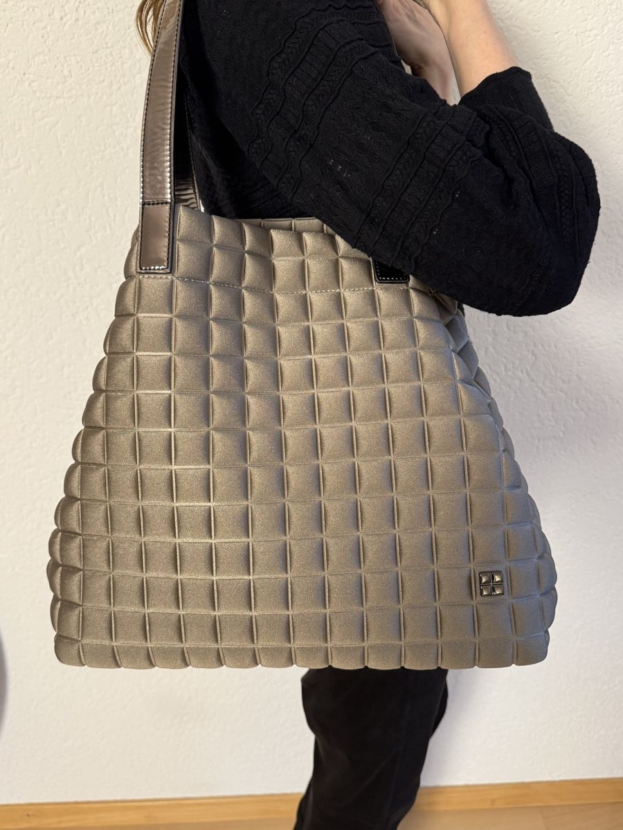 Borse da donna: Tasche/Shopper von BPrime MILANO Medium – Nuovo (secondo la descrizione) da Muri b. Bern venduto da mymare 1