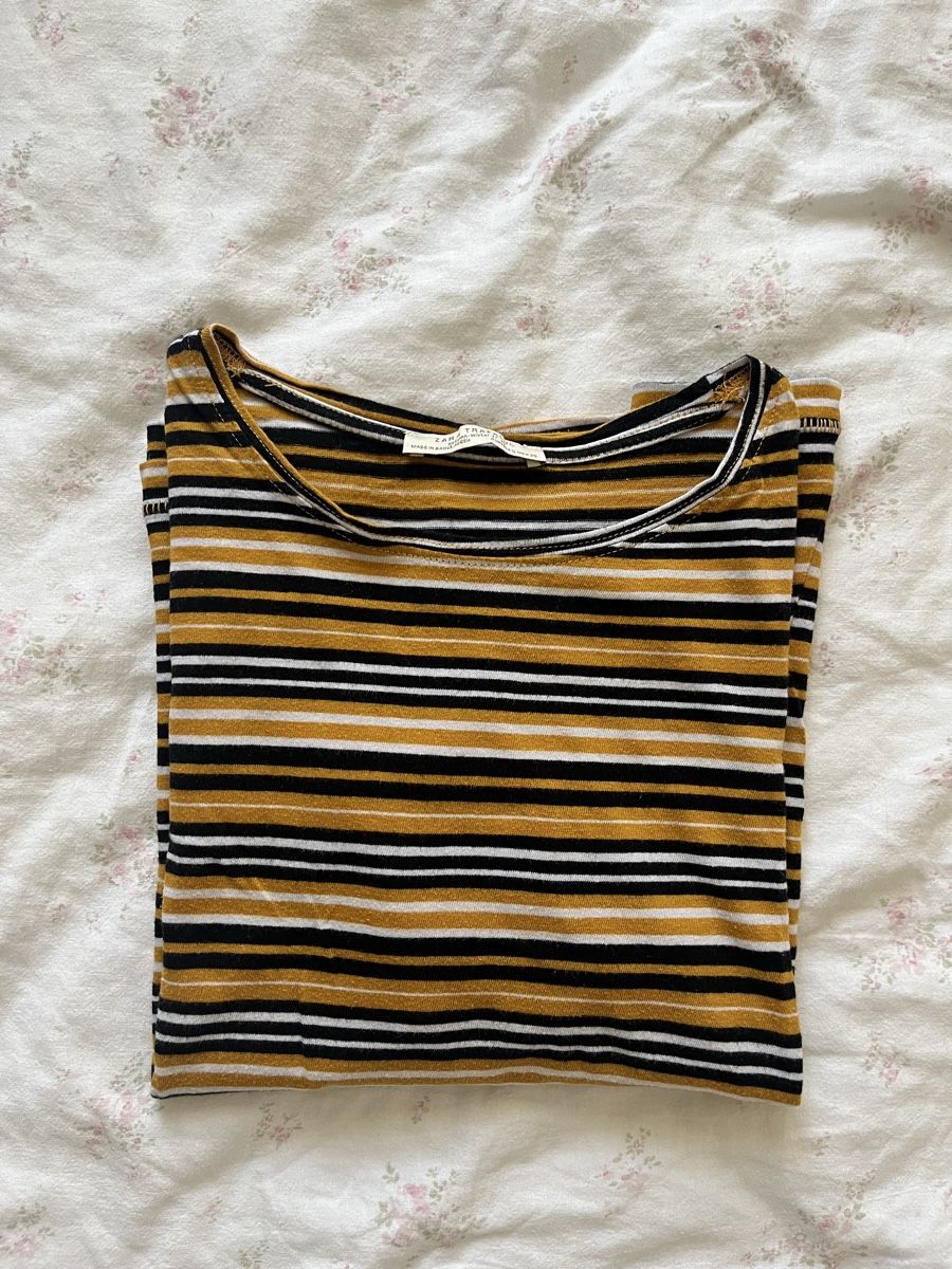 Zara T-shirts: T-Shirt gestreift – D'occasion à Zürich par ana_j7lv 2