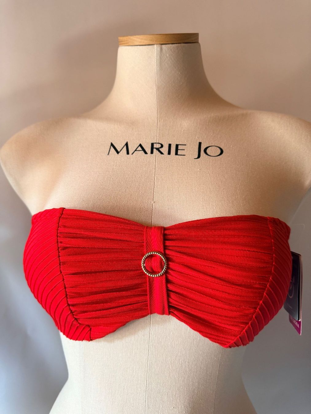 Beldona Costumi da bagno & Bikini: BELDONA, Bikini-Oberteil KALA, Grösse 36B/C, Farbe Rot – Nuovo e nell'imballaggio originale da Rudolfstetten venduto da gst_g7xl 1