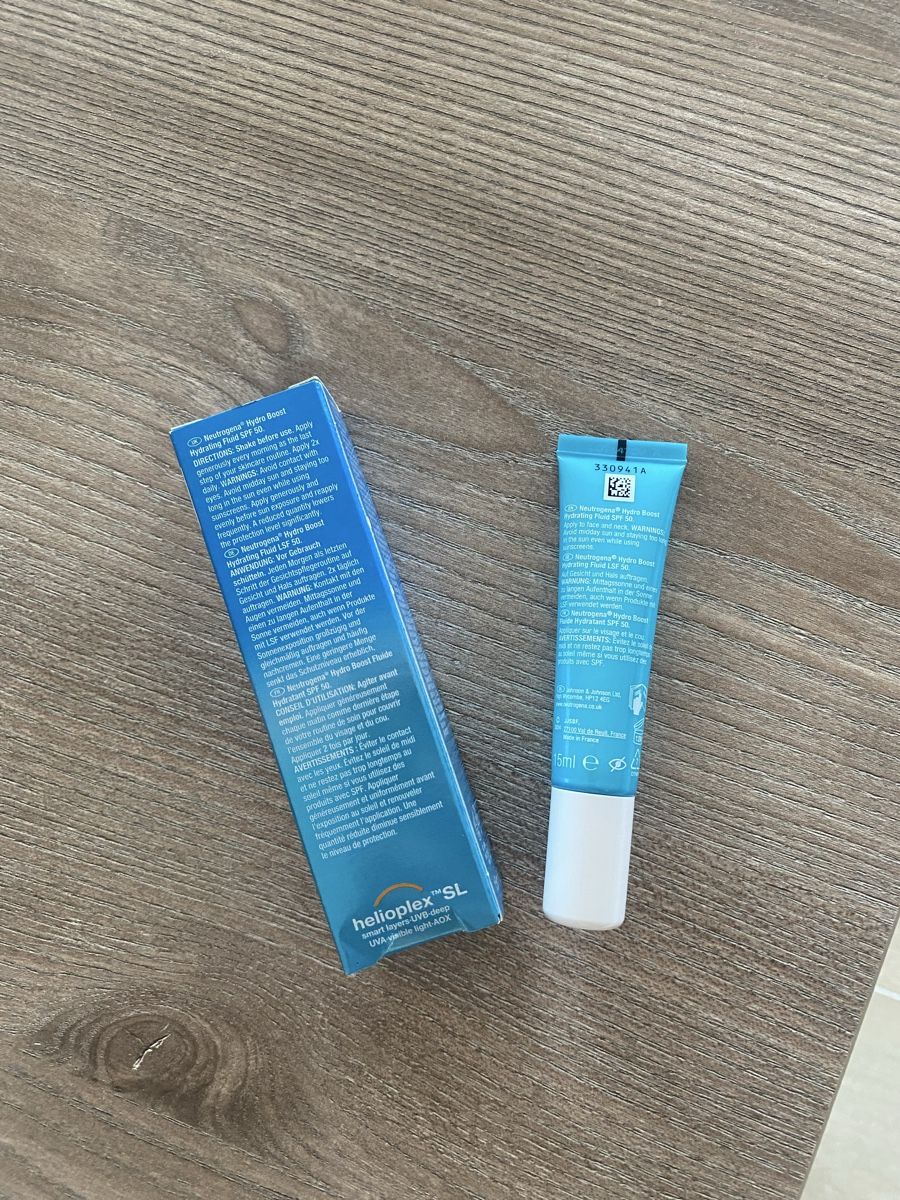 Neutrogena Gesichtspflege: Neutrogena Hydro Boost Fluide Hydratant SPF 50 – Neu und originalverpackt aus Delémont von bou_26 1