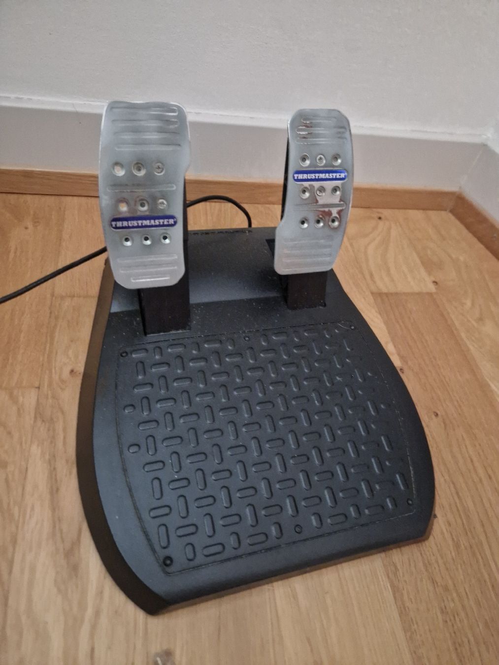 Thrustmaster Manettes: Thurstmaster T300rs – D'occasion à Zürich par Cedric345 7
