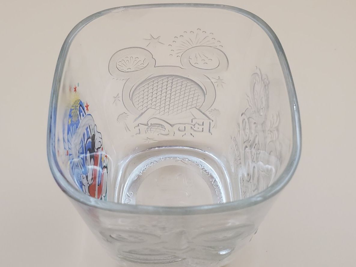 Disney Gläser: Verre Disney McDonald 2000 Mickey Sorcier Parc Epcot Floride – Gebraucht aus Rennaz von La_malle_du_dauphin 3
