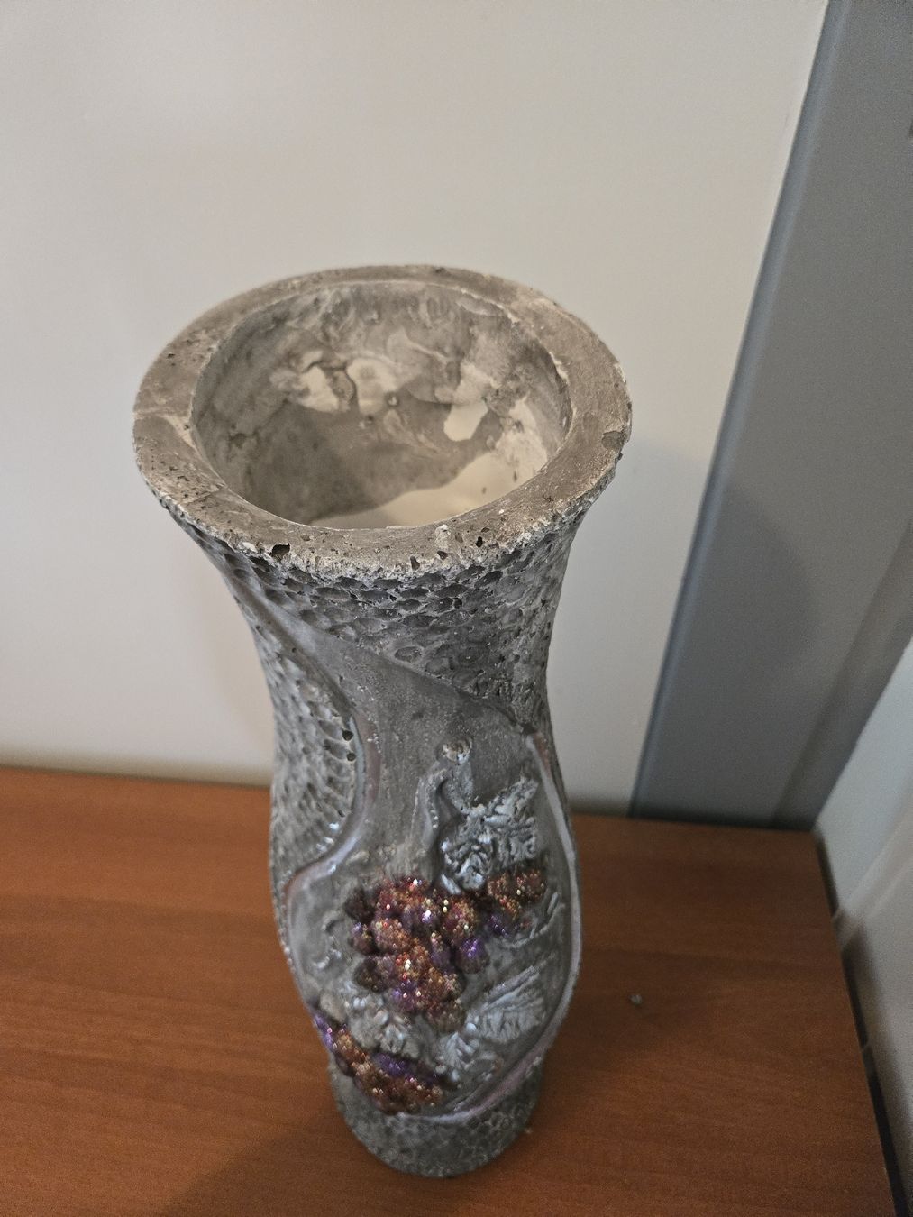 Vase & Récipients: Vase mit Traubenmotiv  – D'occasion à Grünenmatt par Brauni2 1