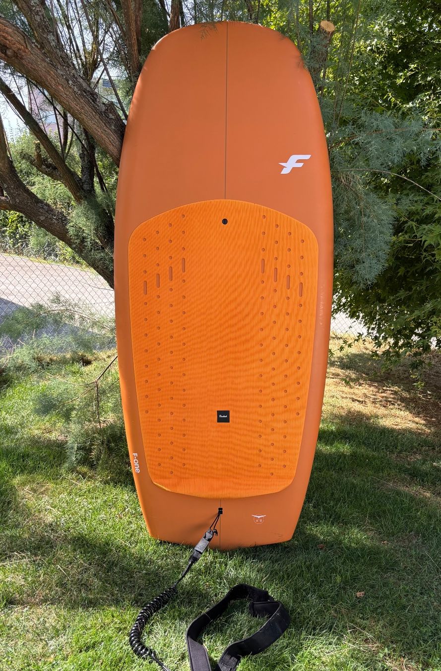Planches de surf: Planche Wingfoil F2 Rocket 120 L – D'occasion à Alle par nicolasde