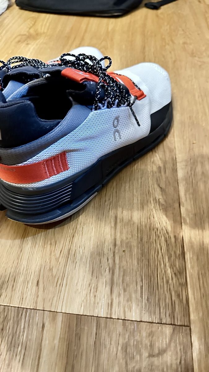 On Scarpe da uomo: On Cloud Sneakers Cloudnova  – Usato da Kriens venduto da Ileriadiamore 1