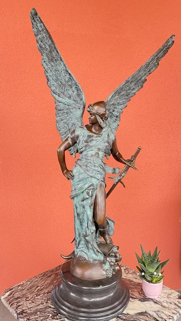 Statuette: Bronzefigur Grossbronze ca.28kg "Friedensengel" Felix Coutan – Nuovo (secondo la descrizione) da Lengnau BE venduto da Steinbock. 1